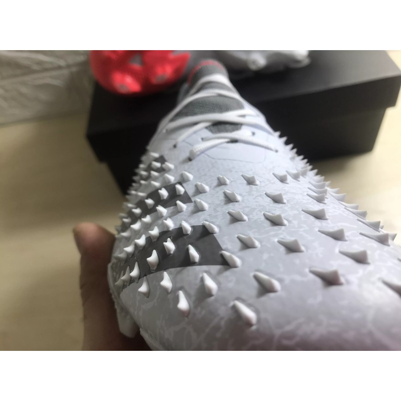 Botas de Fútbol Adidas Predator Freak.1 Bajo FG Hombre Blanco (#39~#45)